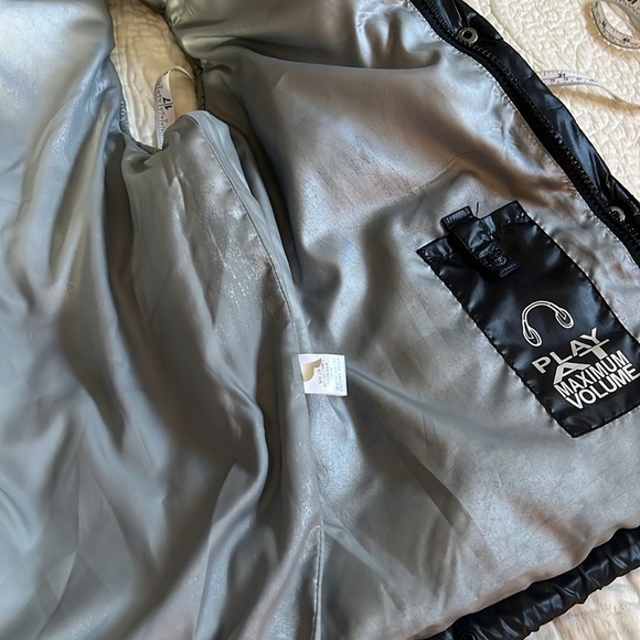 Black Puffer Vest by Bowie Keenan Duffy
L/Xl - Picture 5 of 10